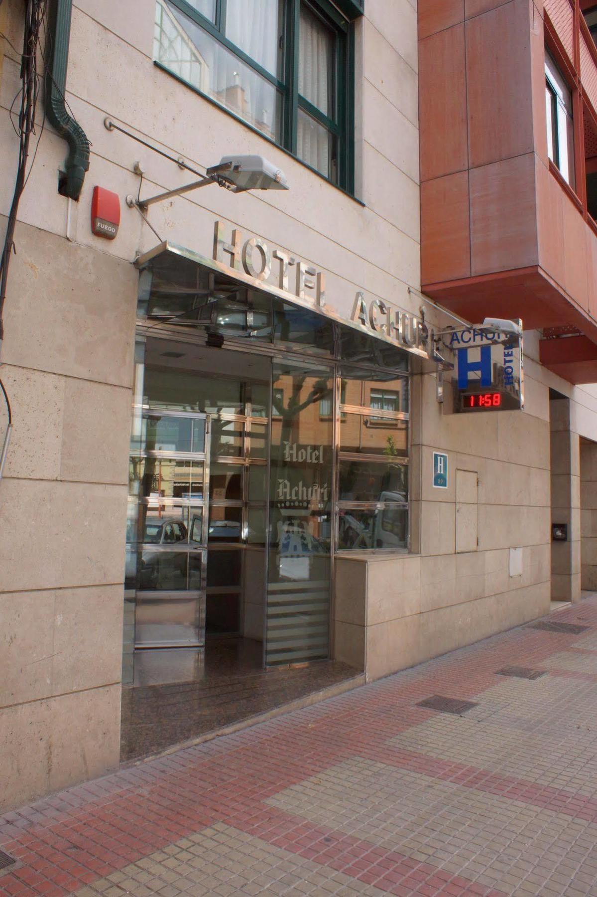 Iraipe Achuri Auto Check-In Miranda de Ebro Buitenkant foto